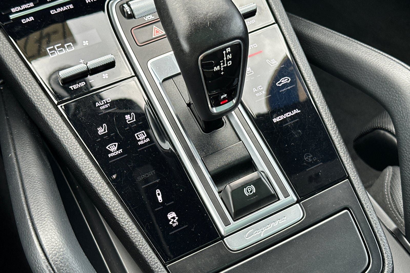 2021 Porsche Cayenne E-Hybrid Base