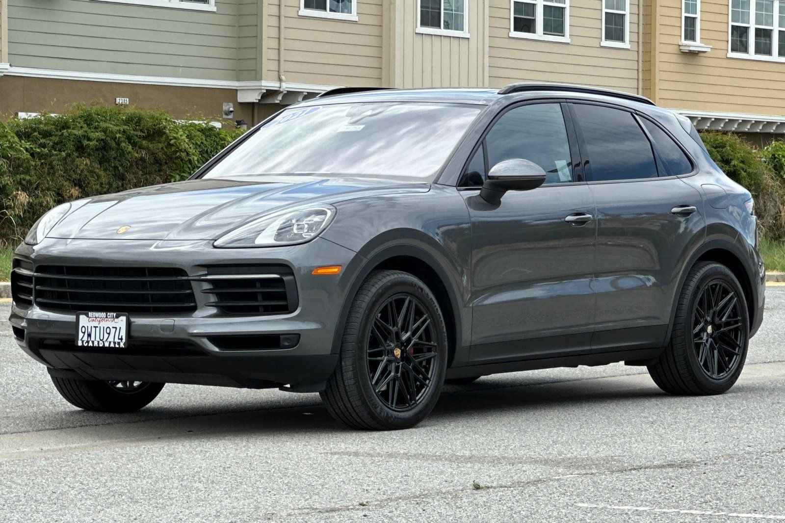 2021 Porsche Cayenne E-Hybrid Base