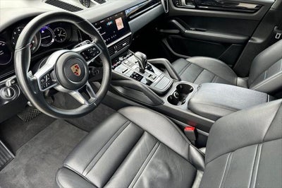 2021 Porsche Cayenne E-Hybrid Base