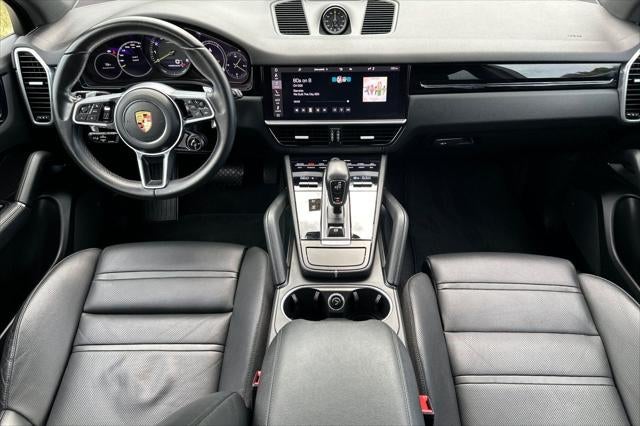 2021 Porsche Cayenne E-Hybrid Base