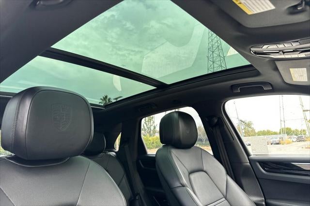 2021 Porsche Cayenne E-Hybrid Base