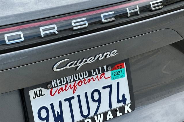 2021 Porsche Cayenne E-Hybrid Base