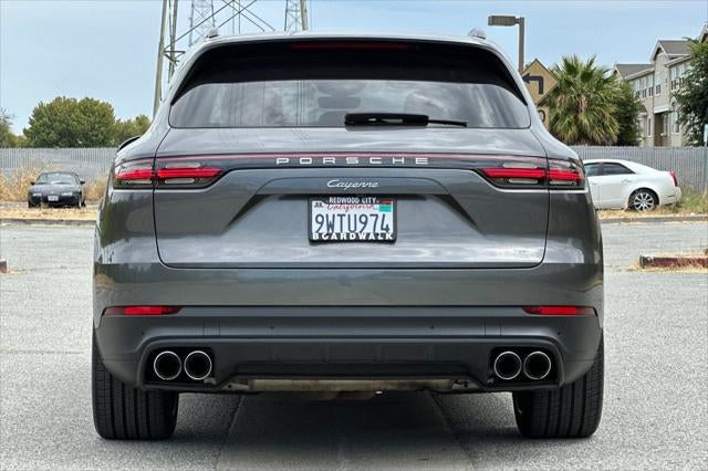 2021 Porsche Cayenne E-Hybrid Base