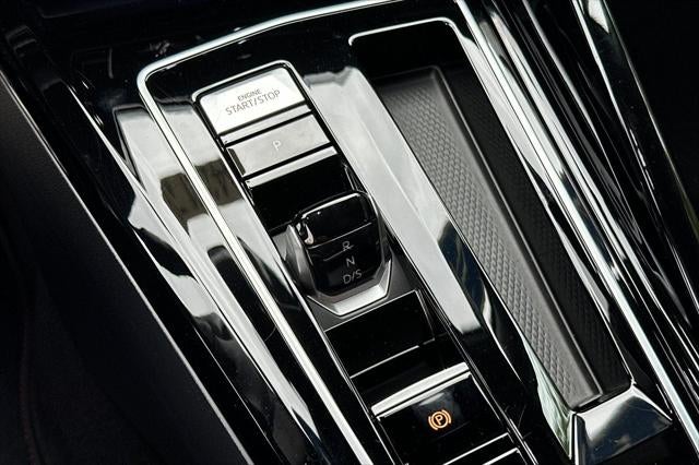 2024 Volkswagen Golf GTI 2.0T S