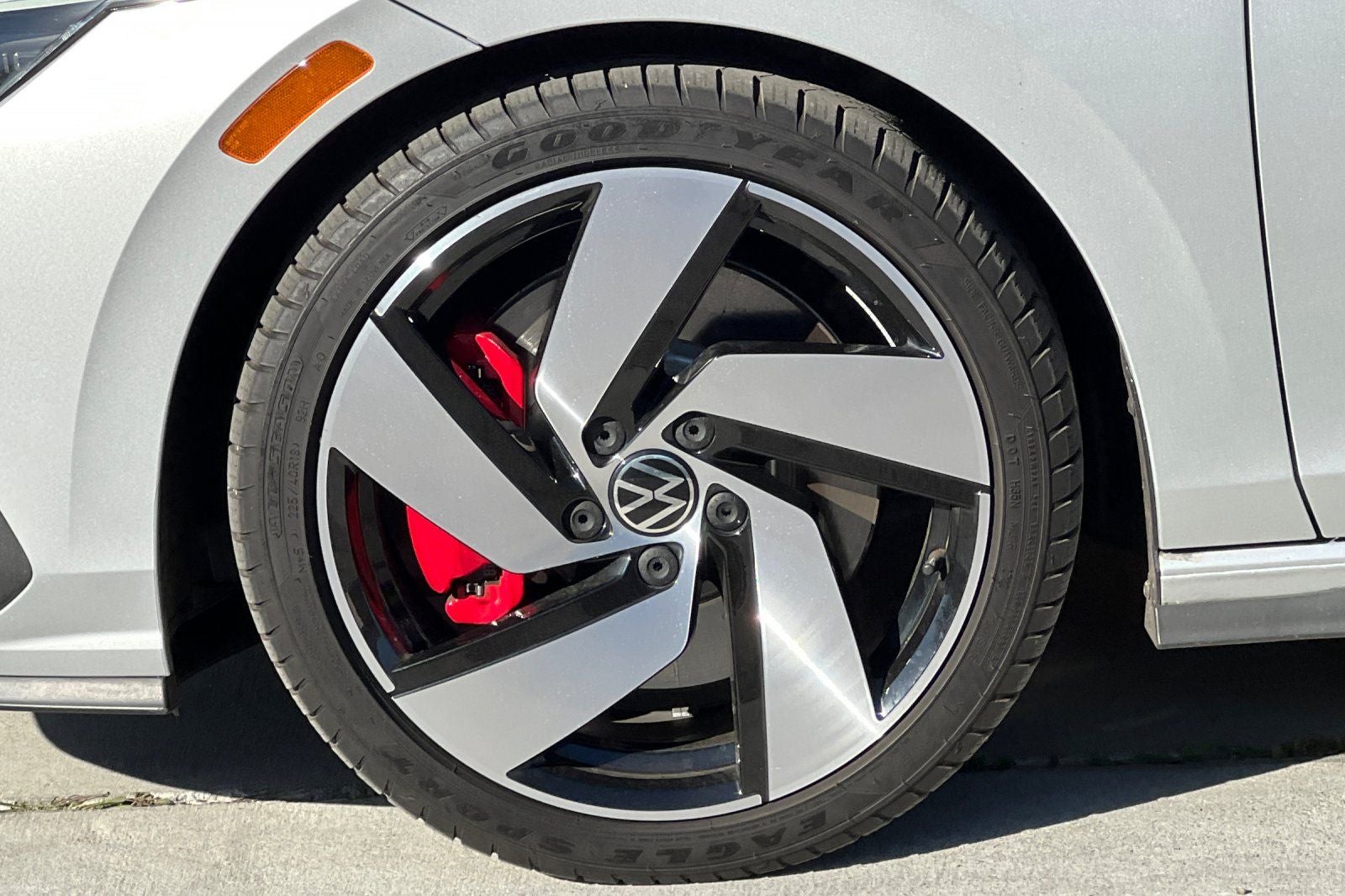 2023 Volkswagen Golf GTI 2.0T S