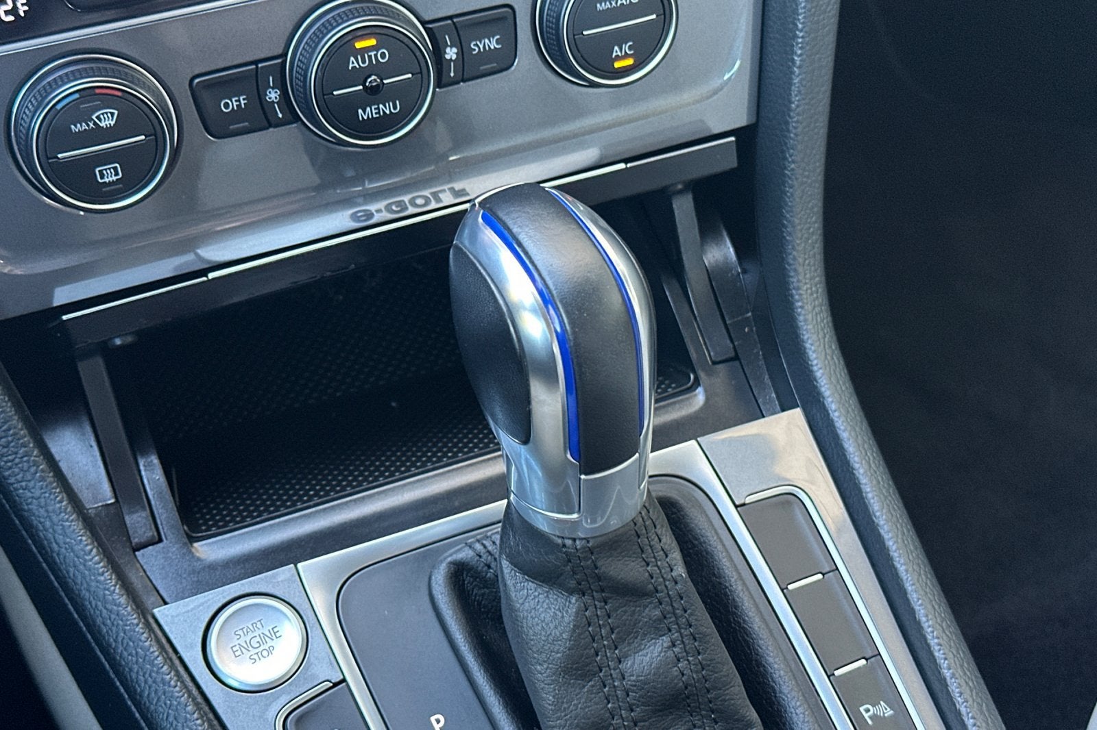 2016 Volkswagen e-Golf SEL Premium