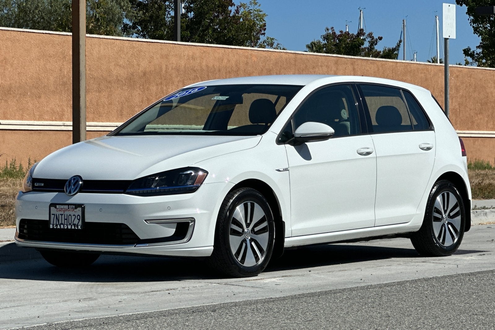 2016 Volkswagen e-Golf SEL Premium