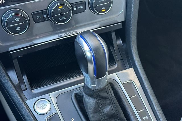 2016 Volkswagen e-Golf SEL Premium