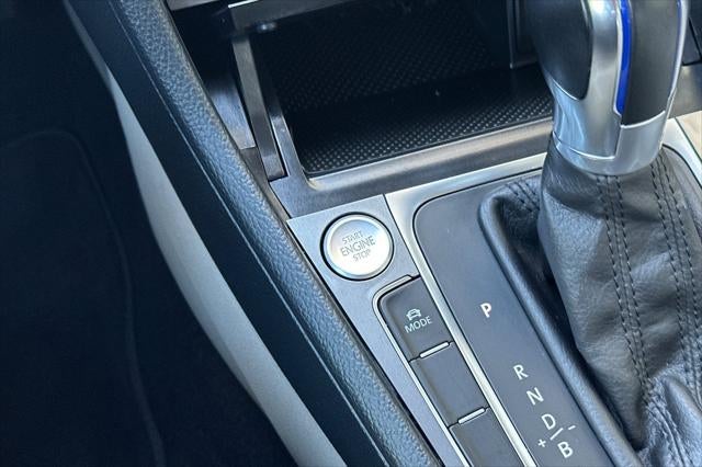 2016 Volkswagen e-Golf SEL Premium
