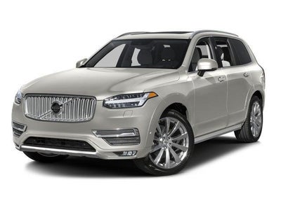 2016 Volvo XC90 T6 Momentum