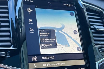 2016 Volvo XC90 T6 Momentum