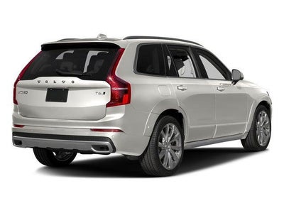 2016 Volvo XC90 T6 Momentum