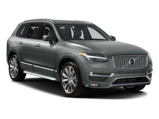 2016 Volvo XC90 T6 Momentum