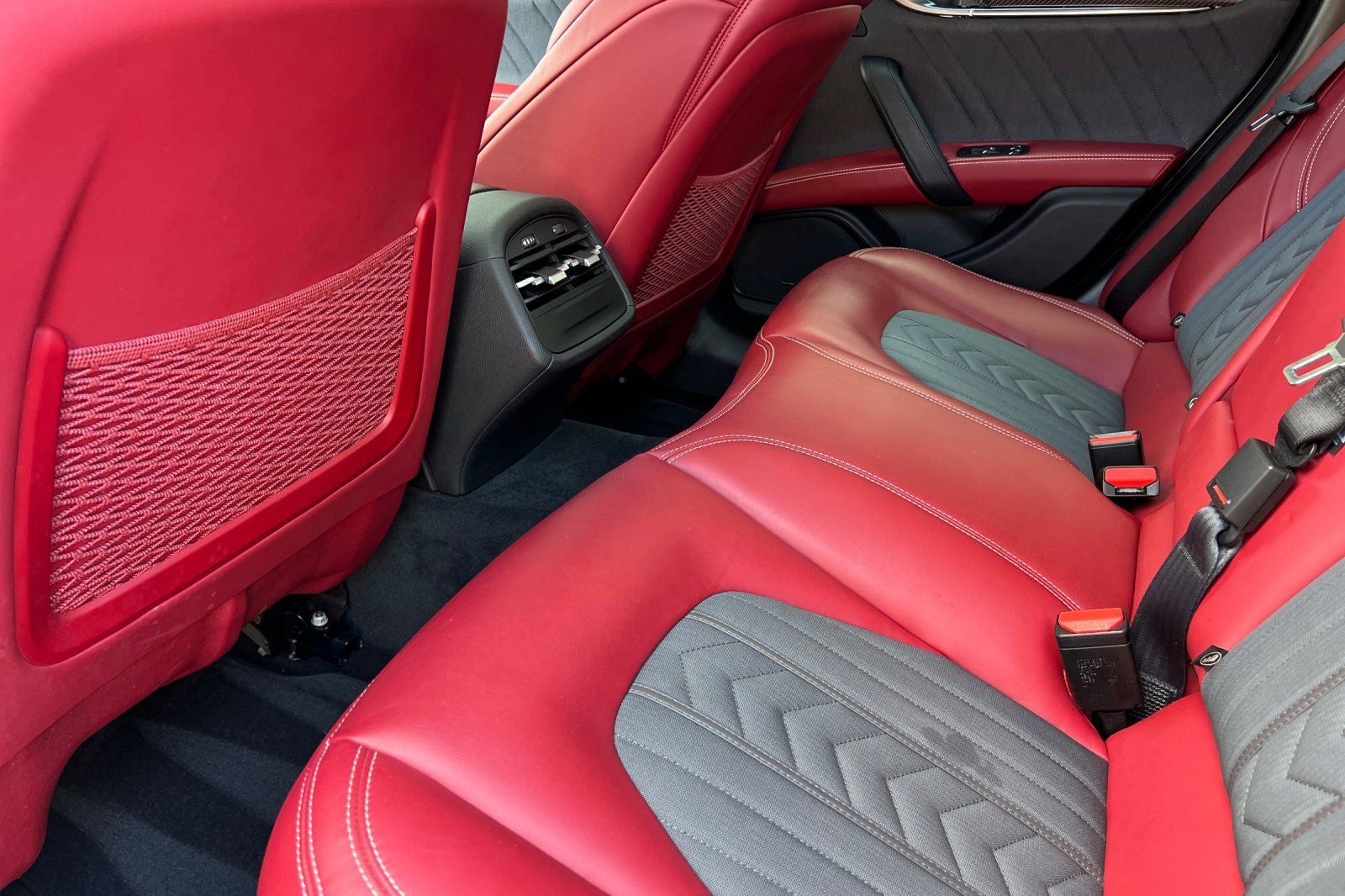 2018 Maserati Ghibli S GranLusso