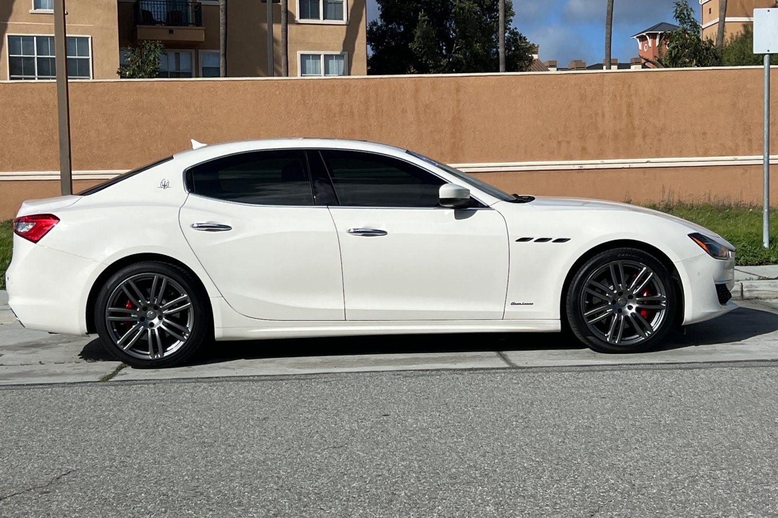 2018 Maserati Ghibli S GranLusso