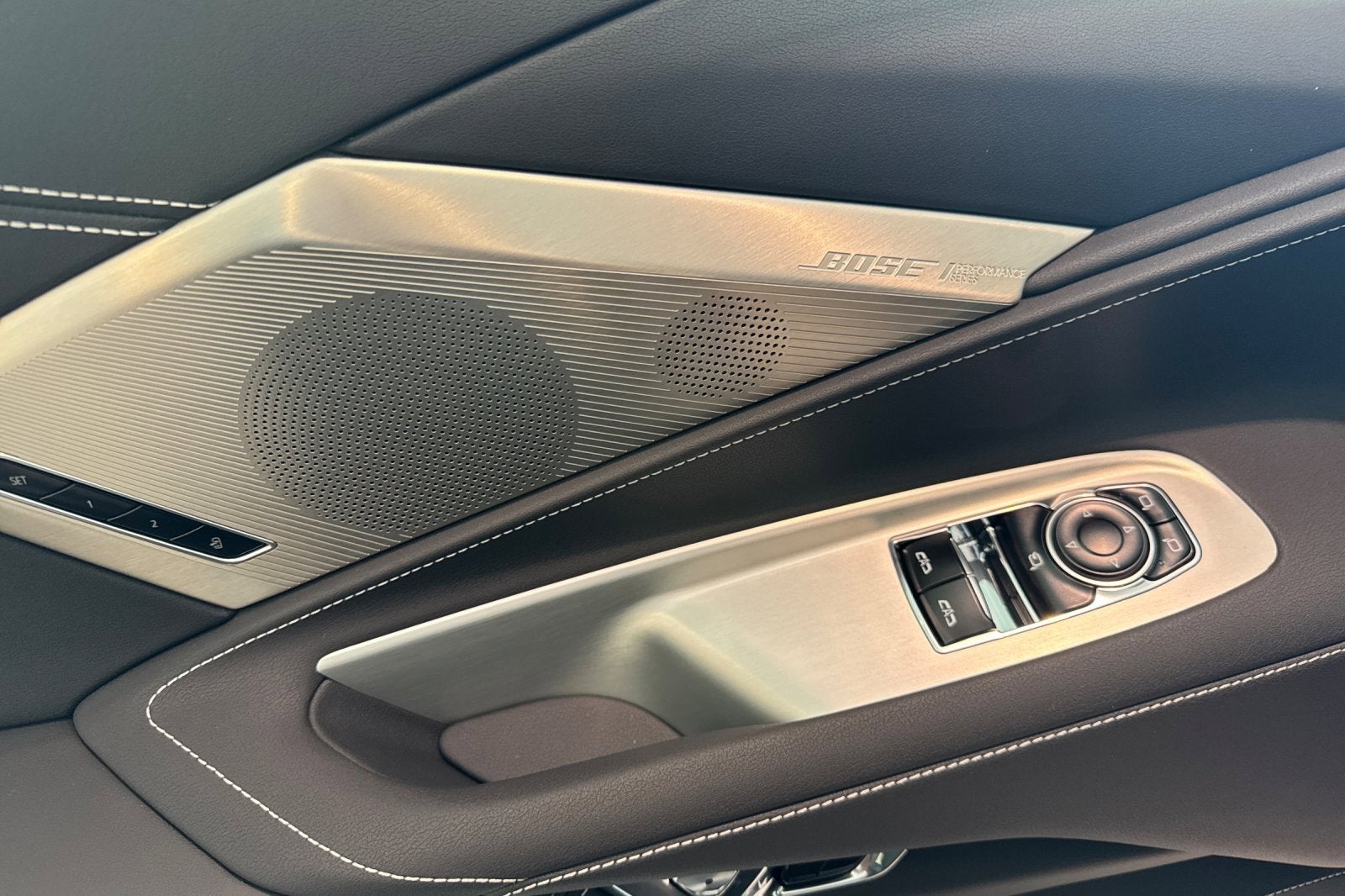 2025 Chevrolet Corvette E-Ray 2LZ