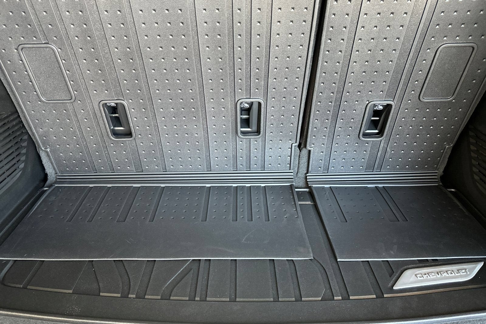 2026 Chevrolet Tahoe LS - Photo 13