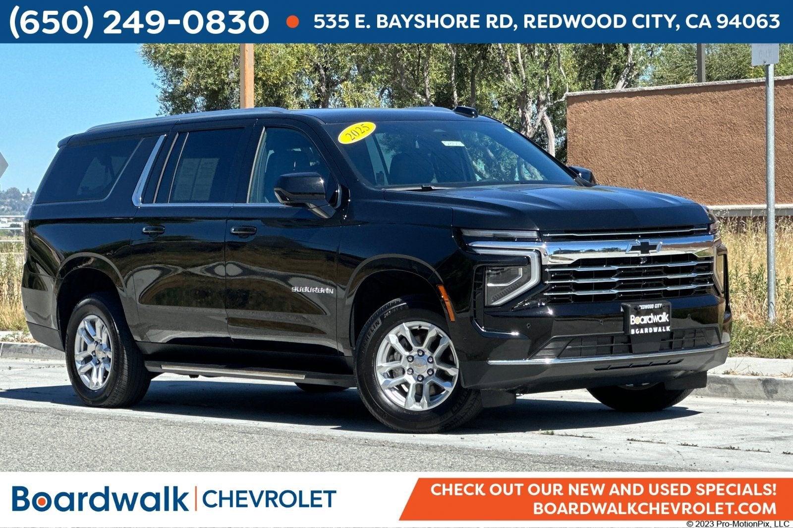 2025 Chevrolet Suburban LT