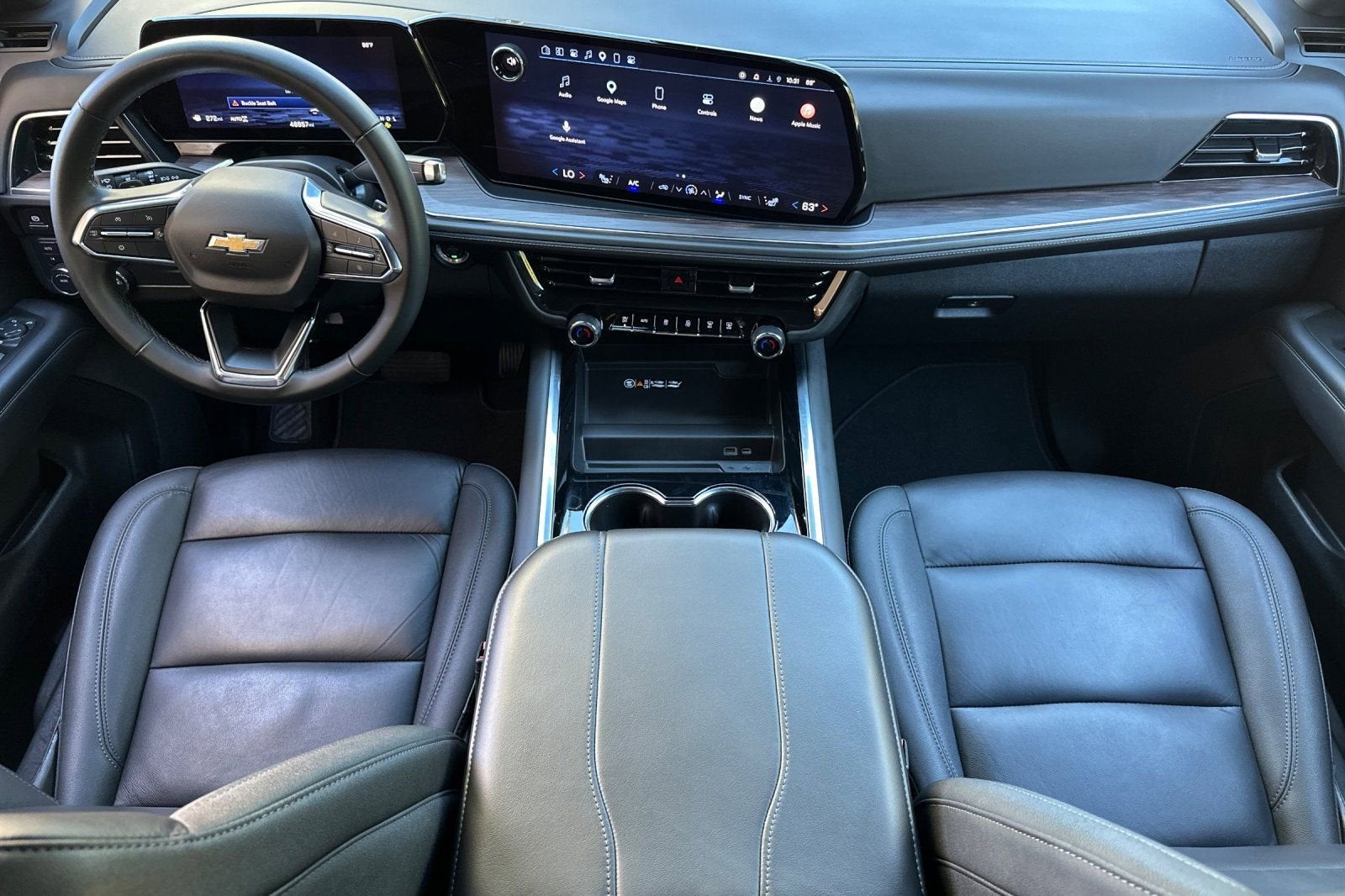 2025 Chevrolet Suburban LT