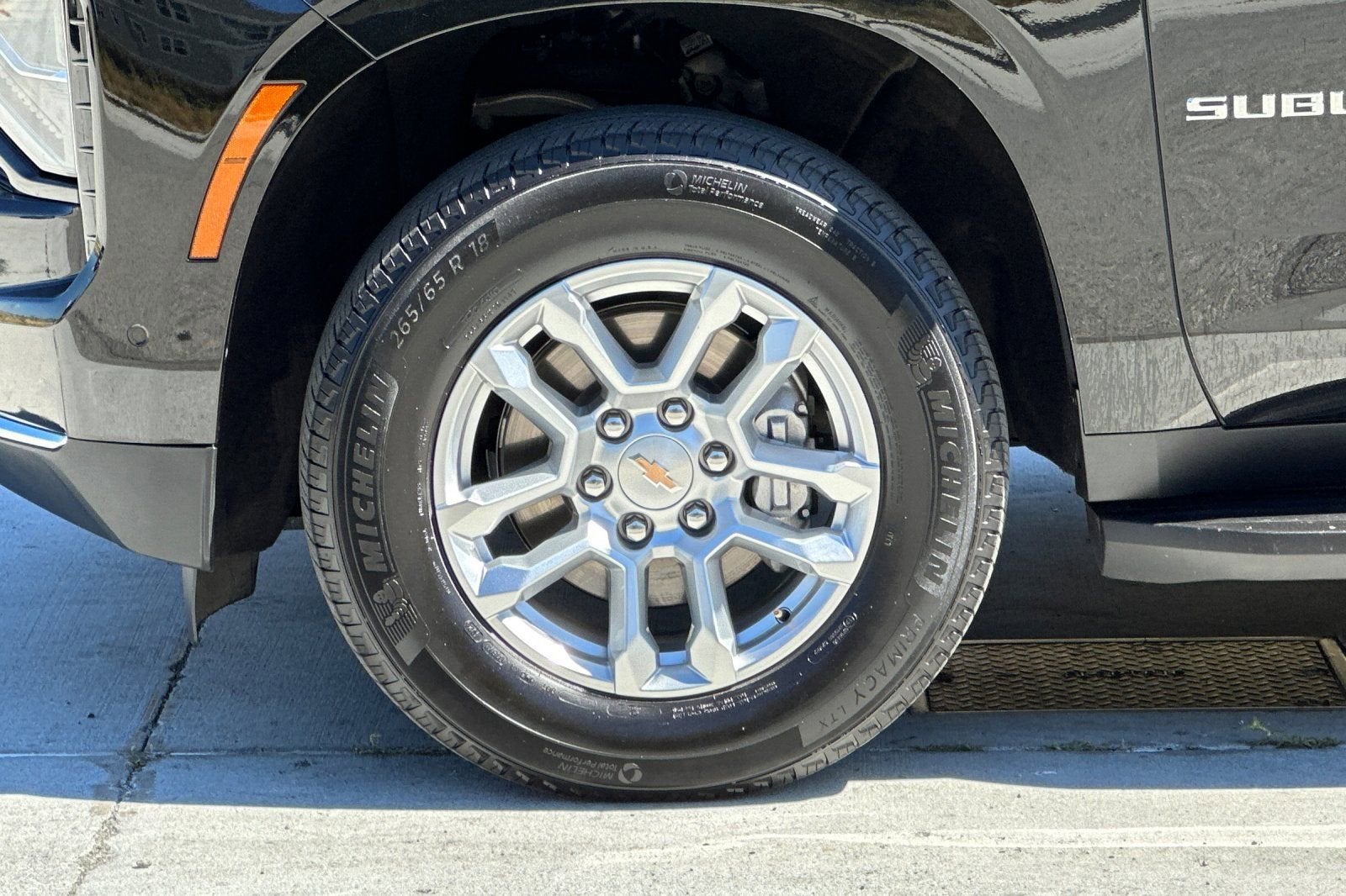 2025 Chevrolet Suburban LT