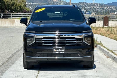2025 Chevrolet Suburban LT