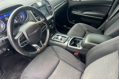 2019 Chrysler 300 Touring