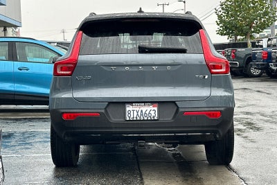 2021 Volvo XC40 R-Design
