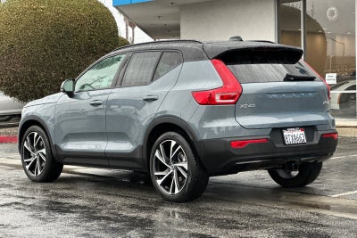 2021 Volvo XC40 R-Design