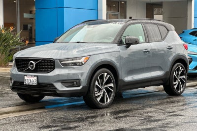 2021 Volvo XC40 R-Design